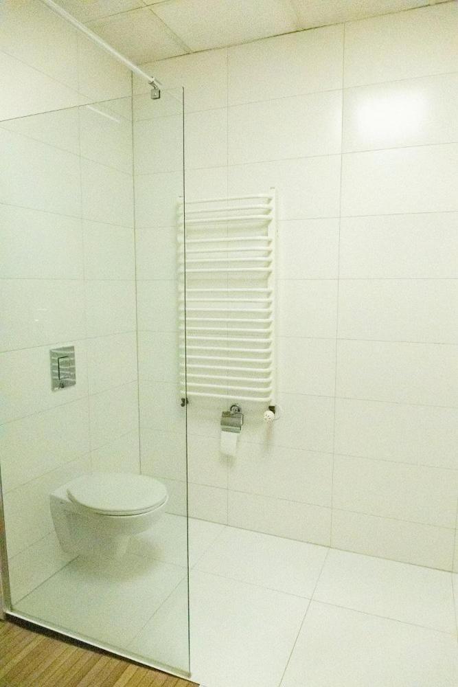 Hotel Calisia Kaliszki Buitenkant foto