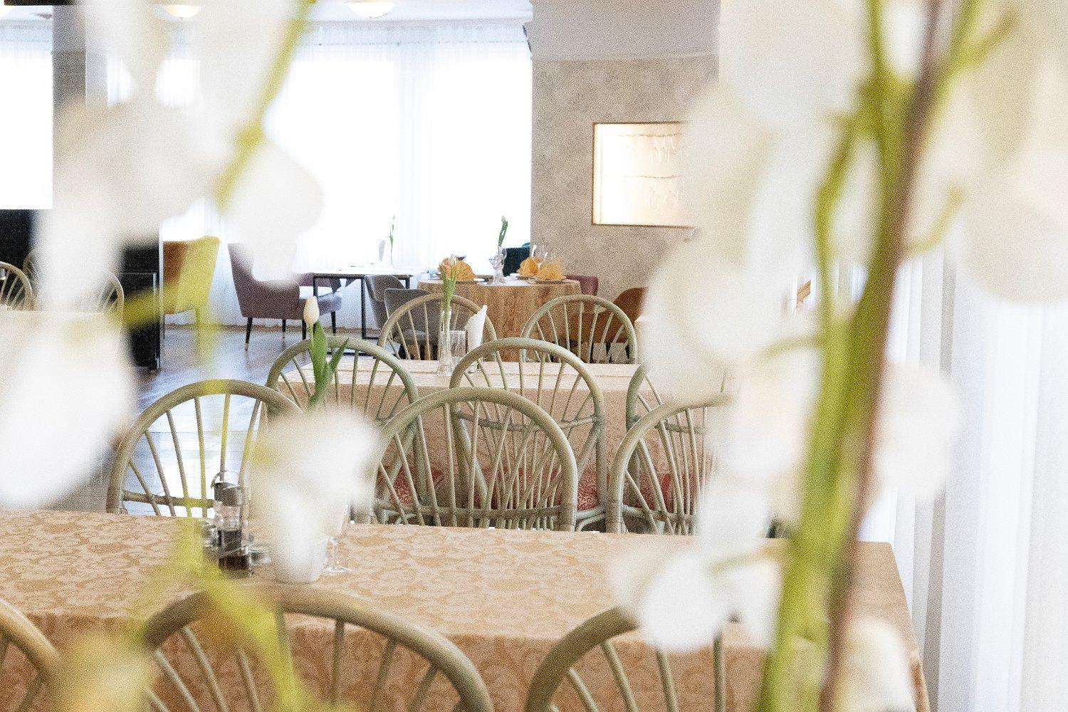 Hotel Calisia Kaliszki Buitenkant foto