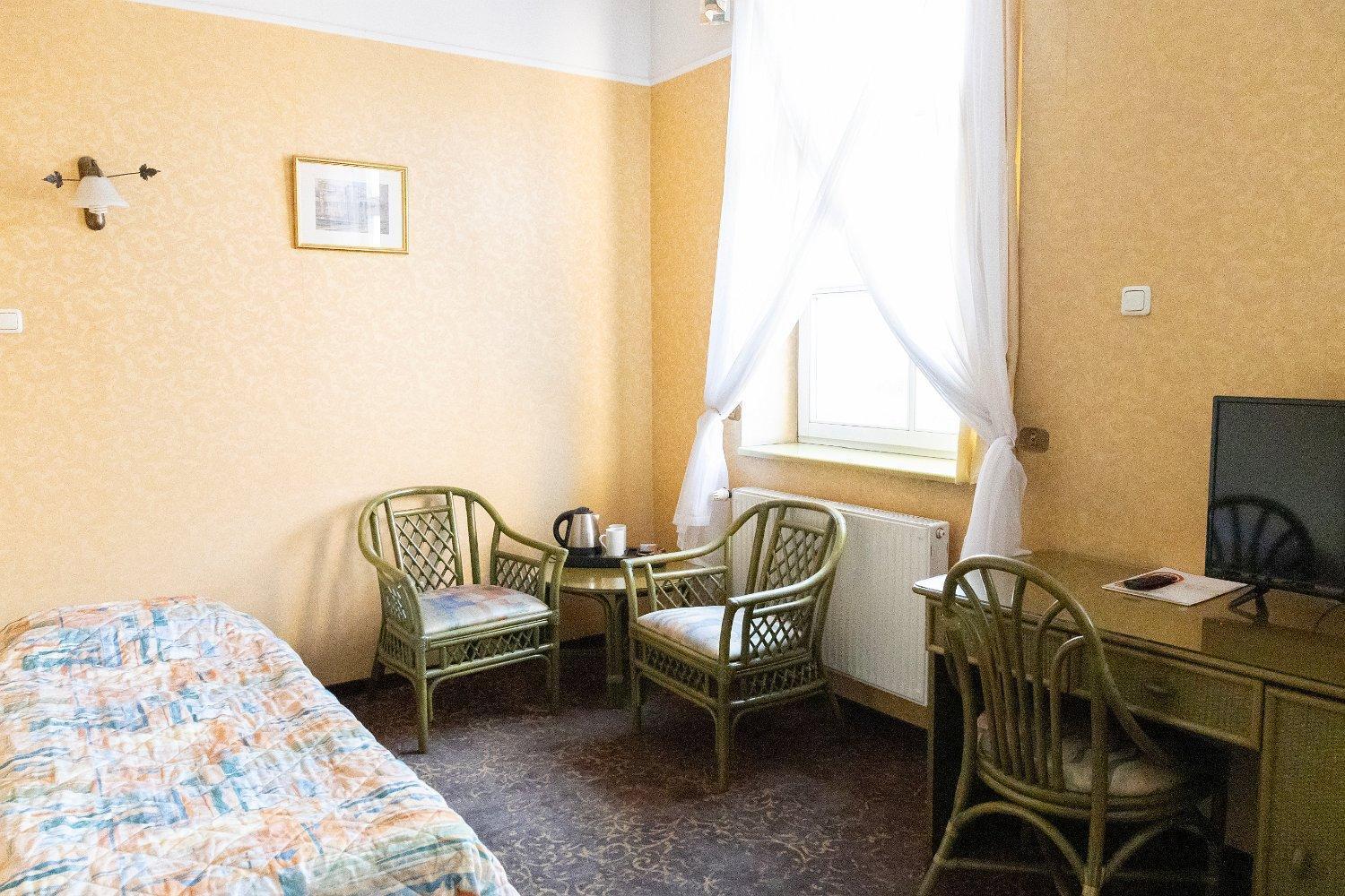 Hotel Calisia Kaliszki Buitenkant foto